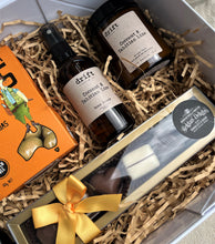 Load image into Gallery viewer, The Moet Chandon