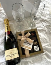 Load image into Gallery viewer, Celebrate with Moet &amp; Chandon
